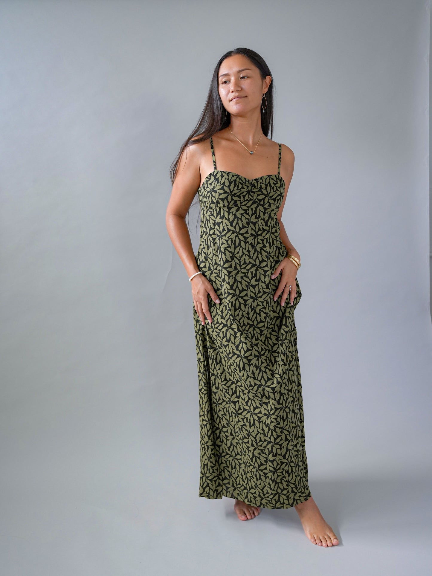 Oliva Dress - Petaline Black