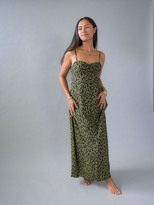 Oliva Dress - Petaline Black