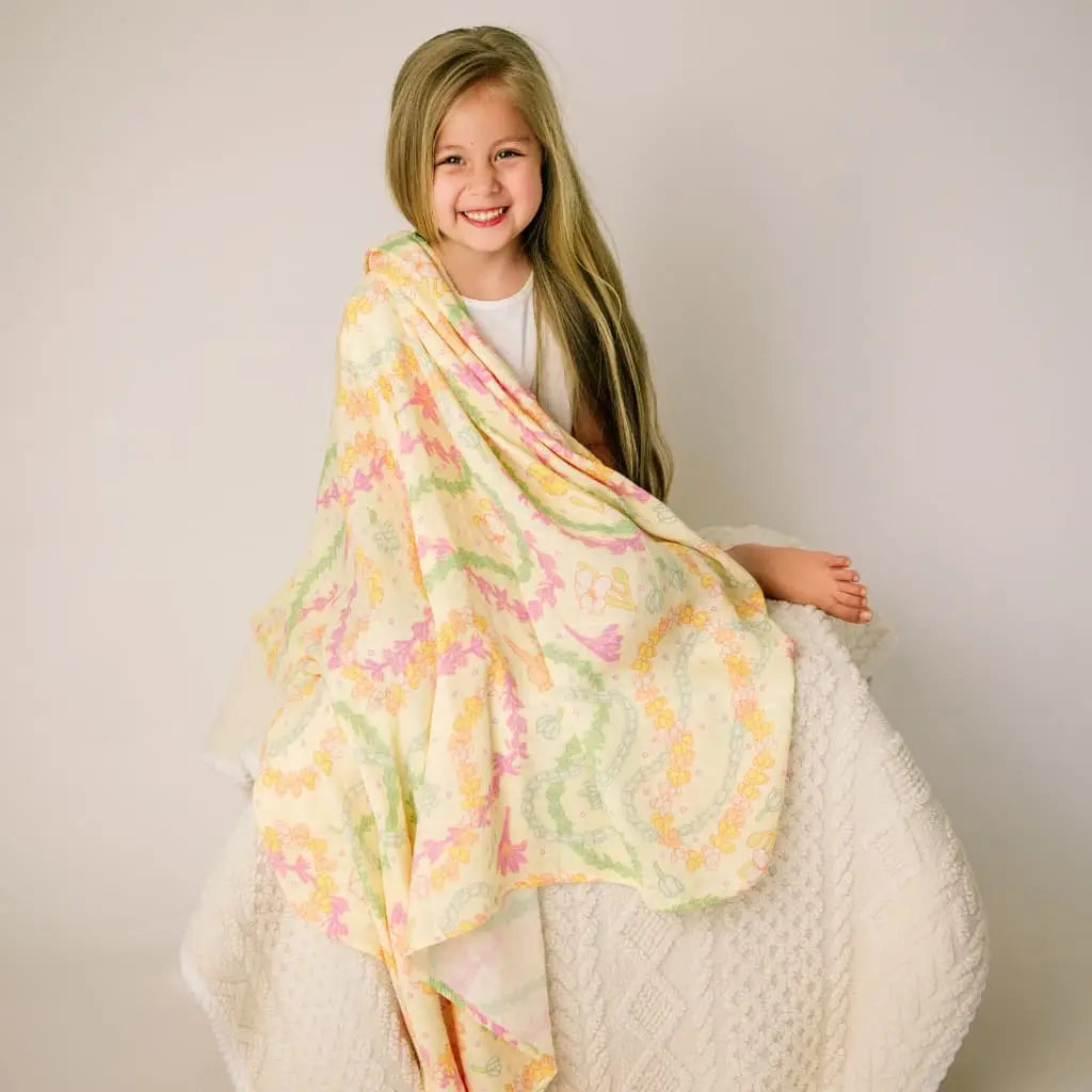 Lei Day In Sand - Muslin Swaddle Blanket - Coco Moon