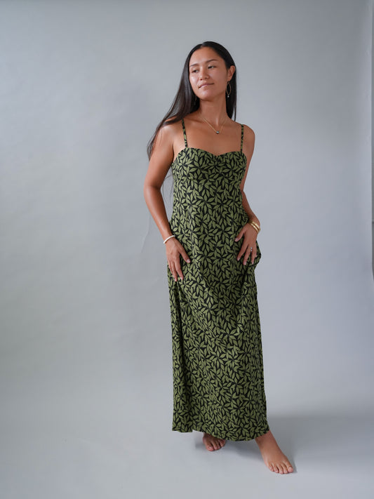 Oliva Dress - Petaline Black