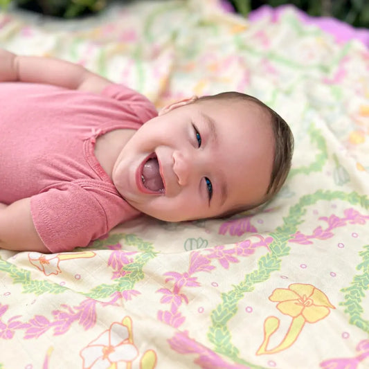 Lei Day In Sand - Throw Blanket - Coco Moon