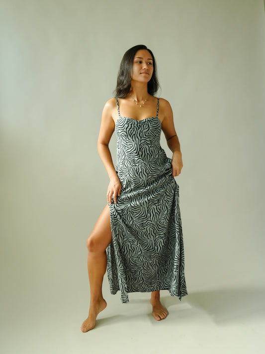 Oliva Dress - Raye Grey