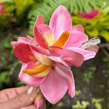 Load image into Gallery viewer, Cattleya Orchid Hair Claw PETAL - Phases Hawaii