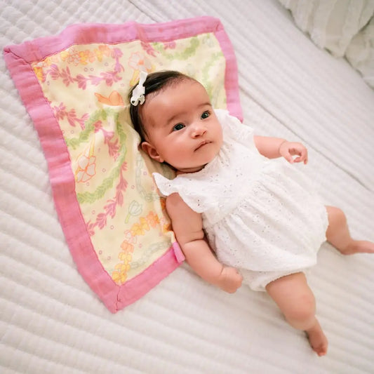 Lei Day In Sand - Security Blanket - Coco Moon