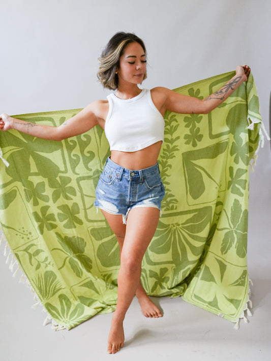 PUA KAHAKAI in mauka - BLANKET FOR 2 - MAI HUA LEI + EHA COLLAB (GREEN)