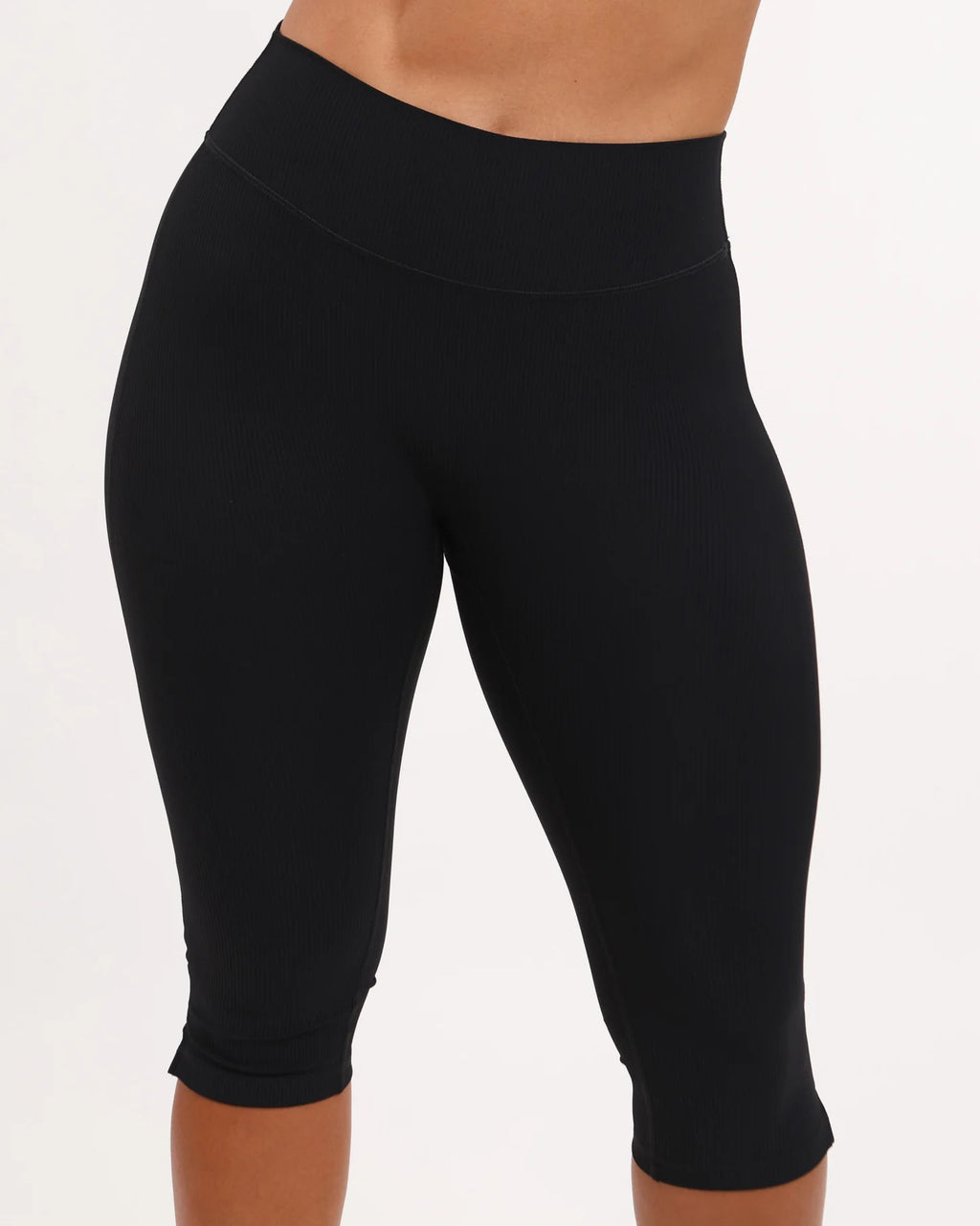 Mid Rise Capri Leggings - Ribbed Black