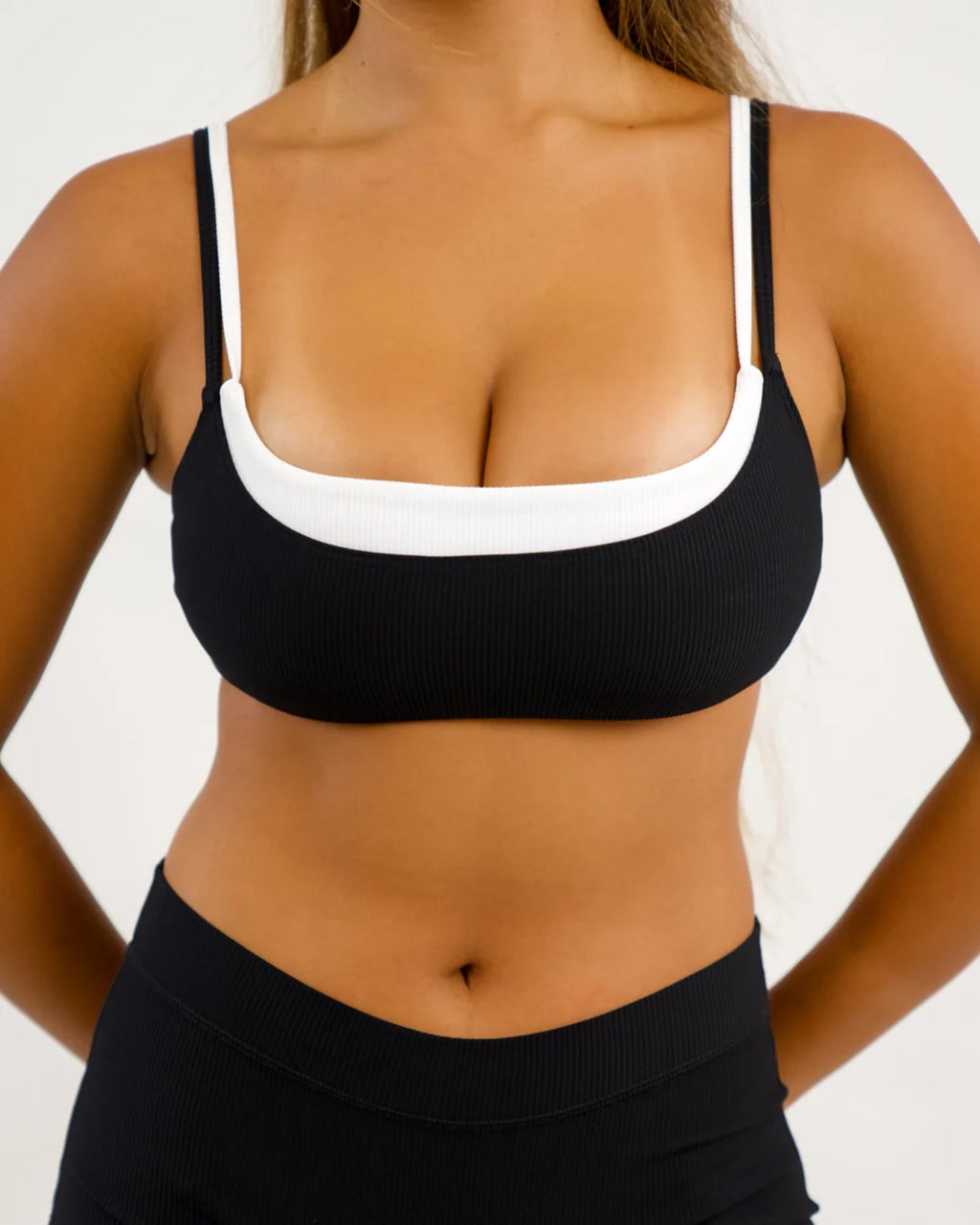 Double Layer Scoop Neck Bra - Ribbed Black