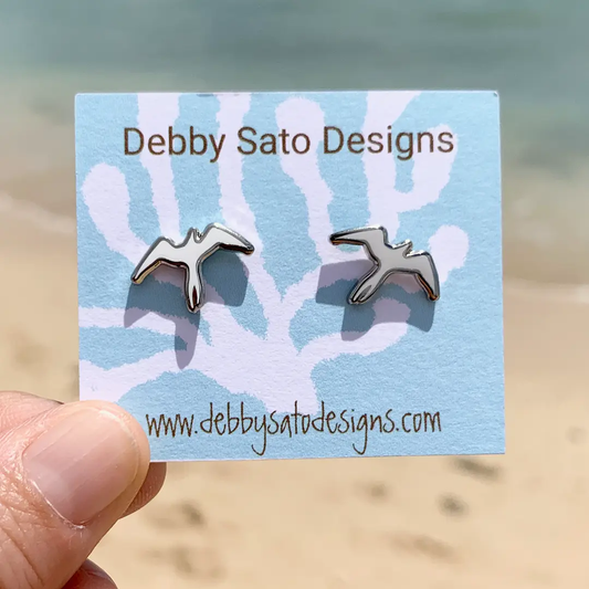 Iwa Stud Earrings - DSD
