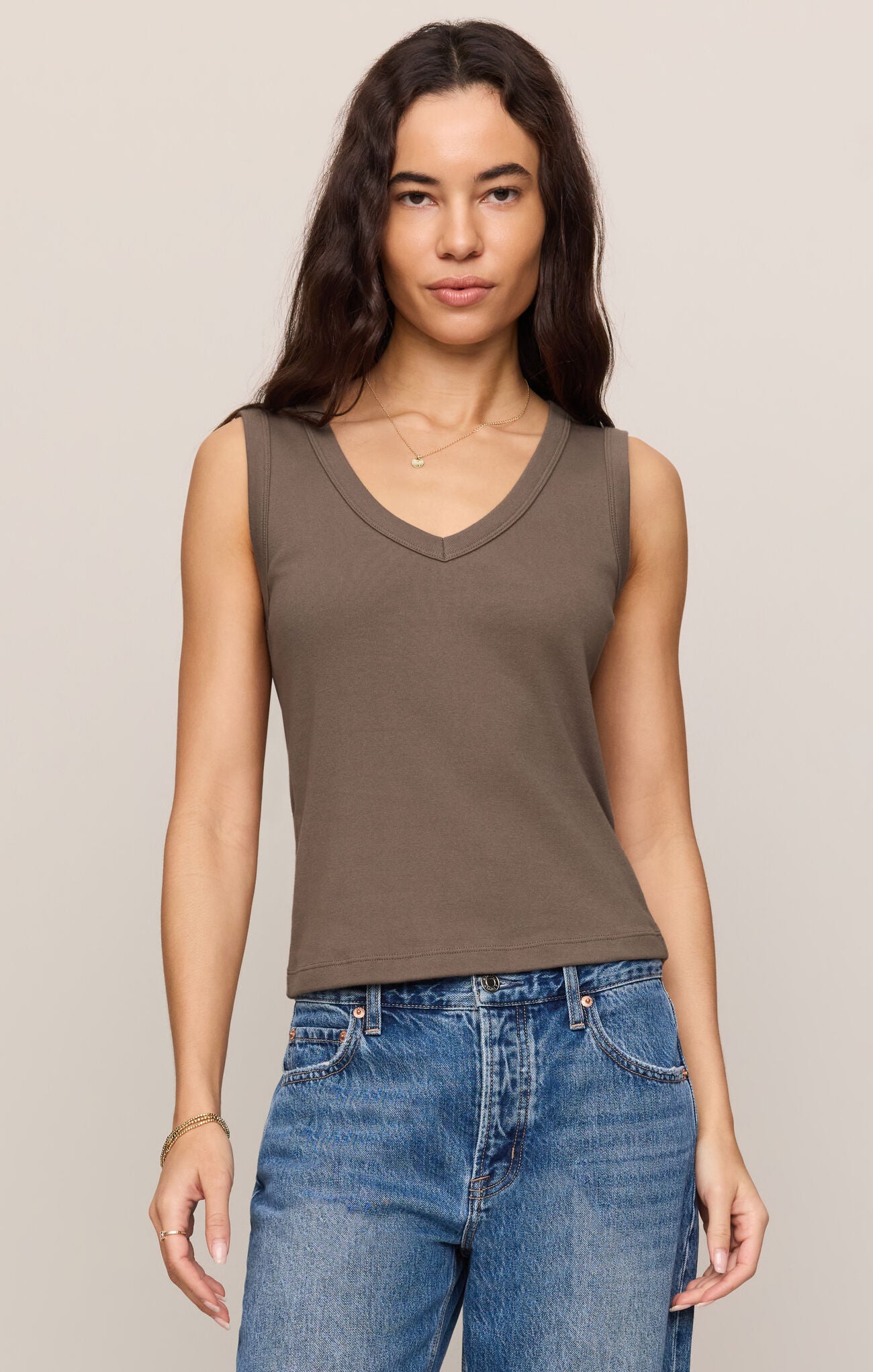 Ellie V Neck Tank - PEBBLE COAST - ZT263201