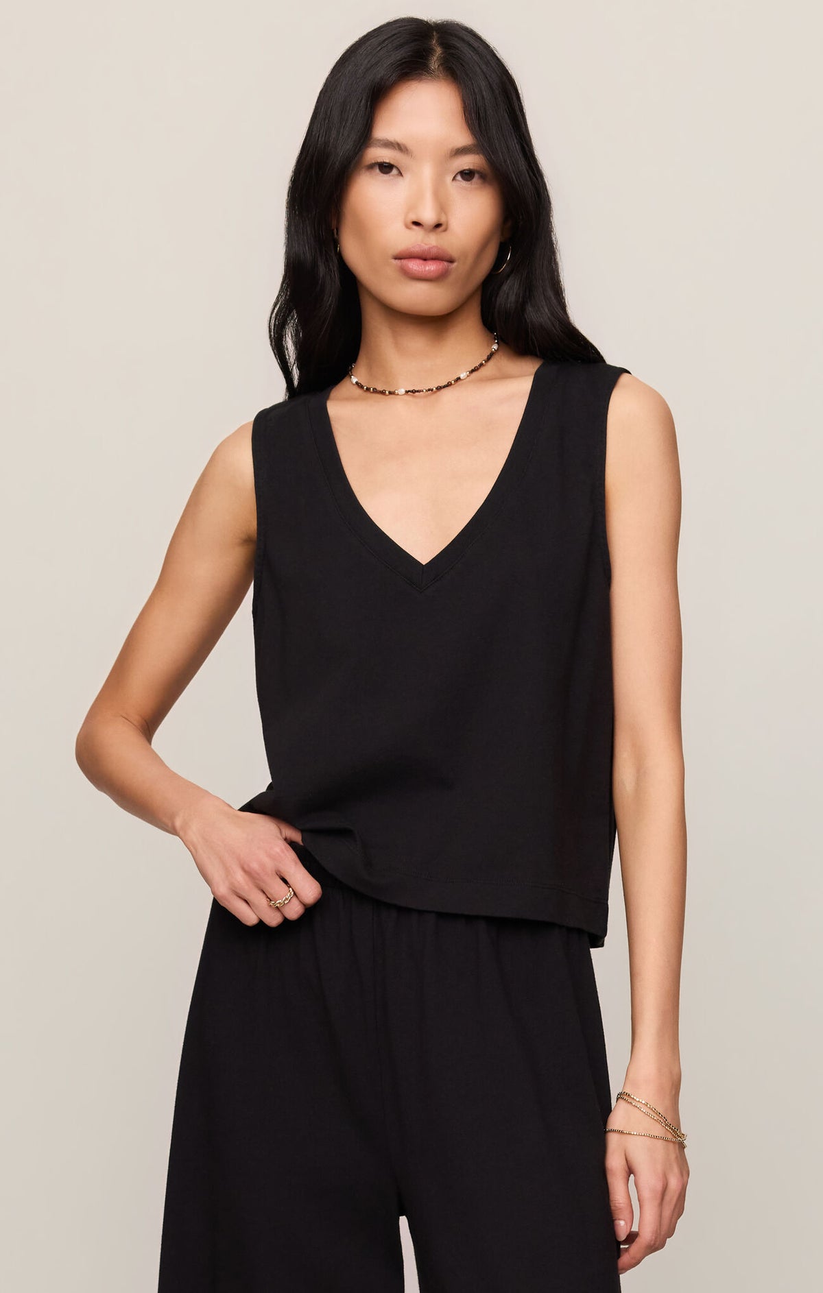 Sloane V-Neck Top - True Black - ZT253828