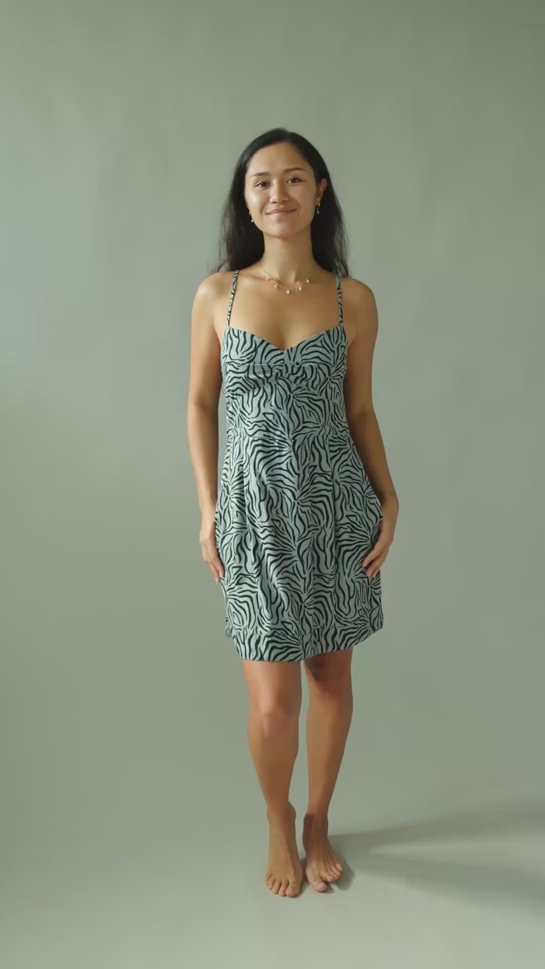 Guapa Dress - Raye Grey