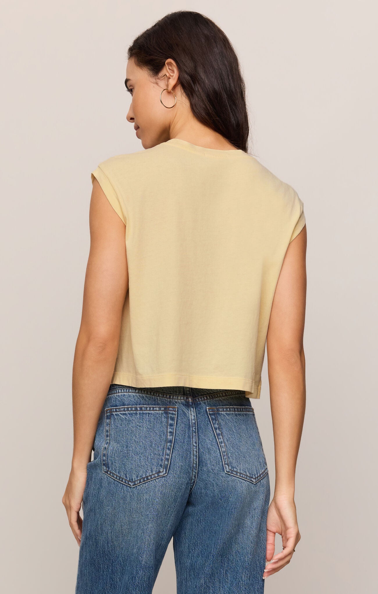 Flex Sleeveless Tee- LEMON CHIFFON - ZT263561S